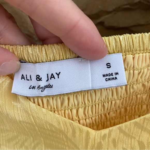 Ali & Jay Yellow Women's Small Cropped Top - Picture 6 of 6
